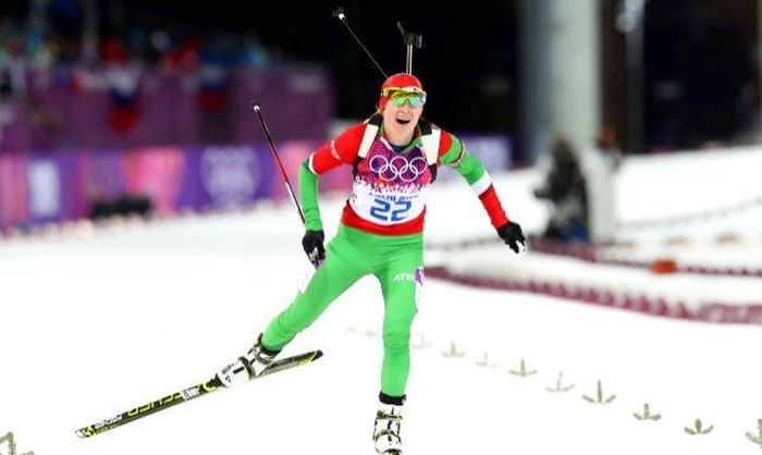 Биатлонистка Дарья Домрачева - трехкратная Олимпийская чемпионка! (14 фото) Биатлонистка Дарья Домрачева - трехкратная Олимпийская чемпионка! (14 фото)