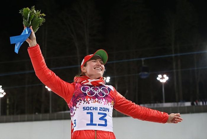 Биатлонистка Дарья Домрачева - трехкратная Олимпийская чемпионка! (14 фото) Биатлонистка Дарья Домрачева - трехкратная Олимпийская чемпионка! (14 фото)