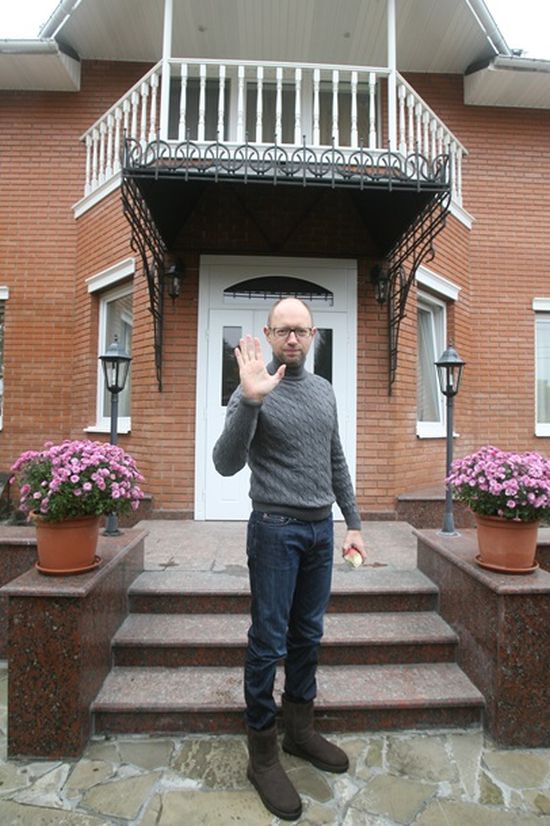 В гостях у кандидатов в президенты Украины (27 фото) В гостях у кандидатов в президенты Украины (27 фото)