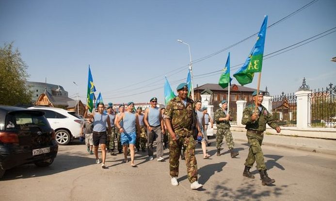 День ВДВ в Якутске (16 фото + видео) День ВДВ в Якутске (16 фото + видео)