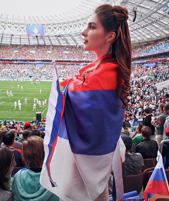 Отличия между российскими и саудовскими болельщицами на матче ЧМ-2018 (18 фото) Отличия между российскими и саудовскими болельщицами на матче ЧМ-2018 (18 фото)