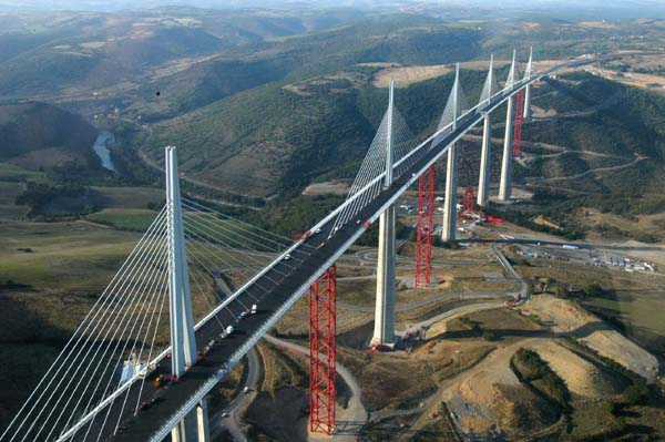 Строительство огромного моста (35 Фото)