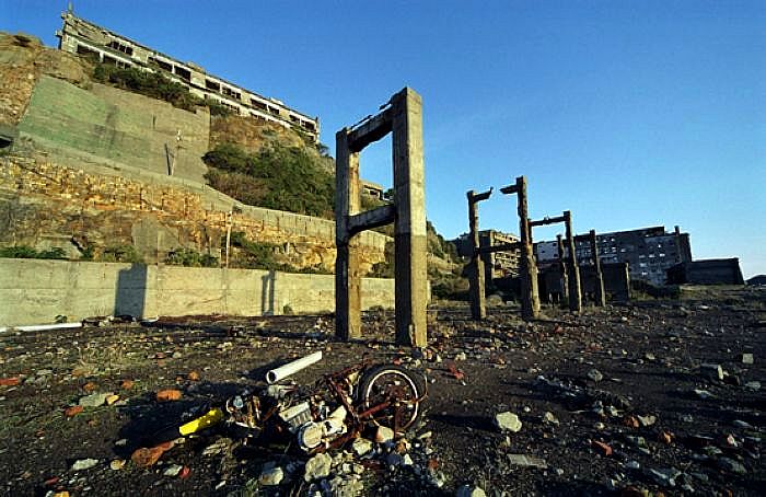Заброшенный японский остров (81 Фото)