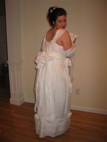 Свадебные платья из туалетной бумаги (31 Фото)