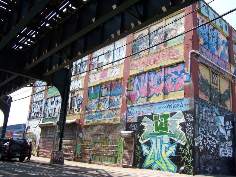 Граффити в Нью Йорке (13 Фото)