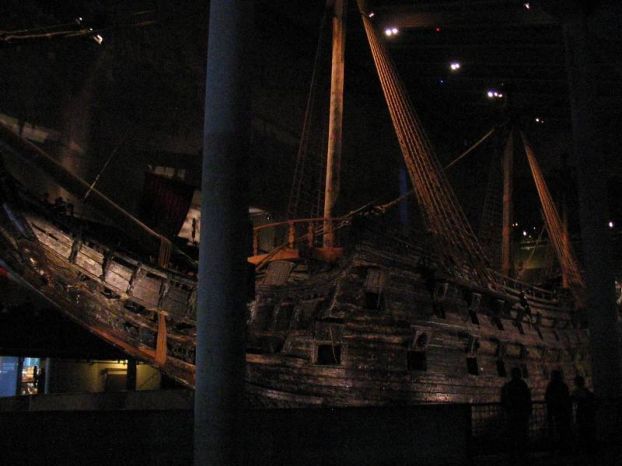 Отреставрированный старинный корабль (14 Фото)