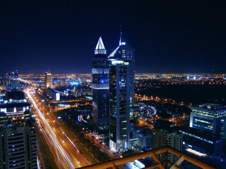 Dubai в ночи (7 Фото)