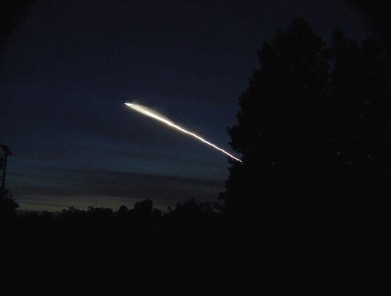 След от ракеты Minotaur (10 Фото)