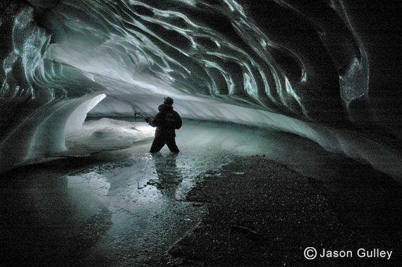 Ледяные пещеры (9 Фото)
