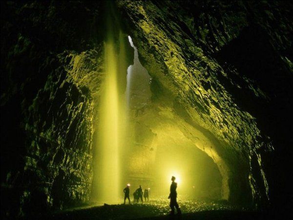 Красивые пещеры (8 Фото)