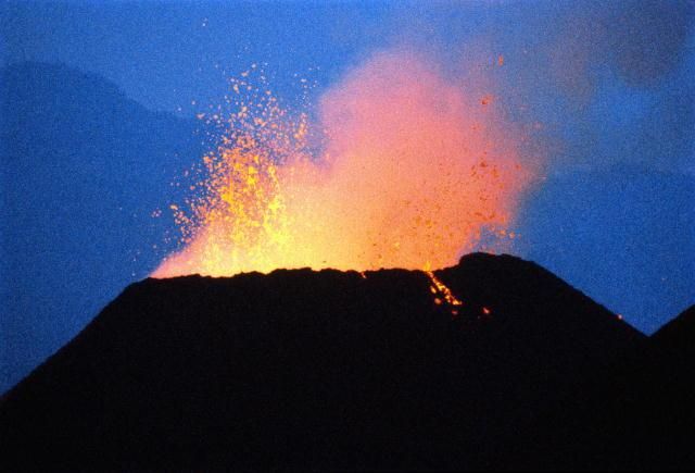 Извержения вулканов (20 Фото)