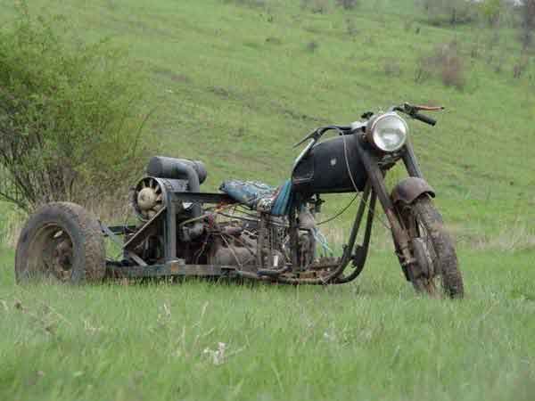 Сумасшедший мотоцикл (4 Фото)