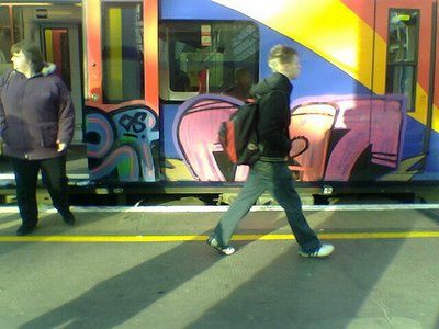 Граффити на вагонах лондонского метро (23 Фото)
