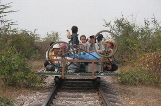 Бюджетная железная дорога (14 Фото)