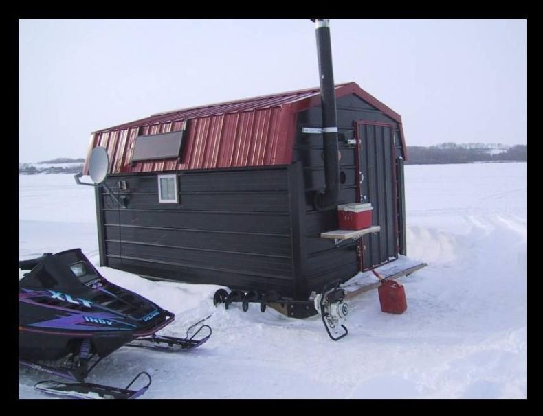 Классный домик для зимней рыбалки (10 Фото)