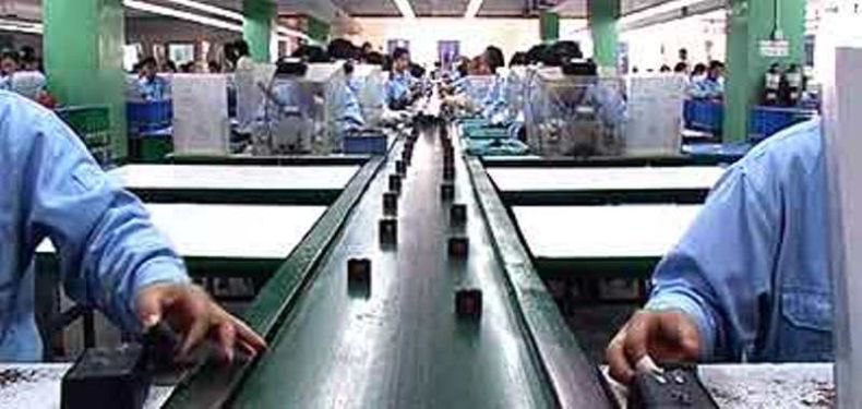 Работа на ограмных китайских фабриках (17 Фото)
