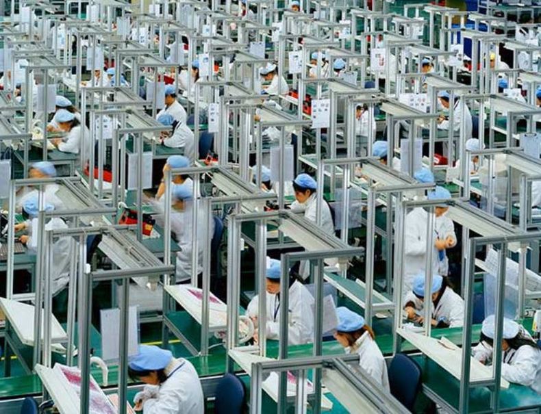 Работа на ограмных китайских фабриках (17 Фото)