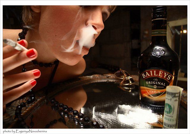 Курящие девушки (15 Фото)