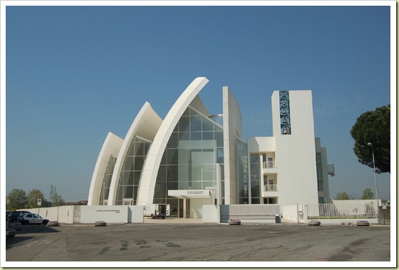 http://trinixy.ru/pics3/20081029/churches_11.jpg