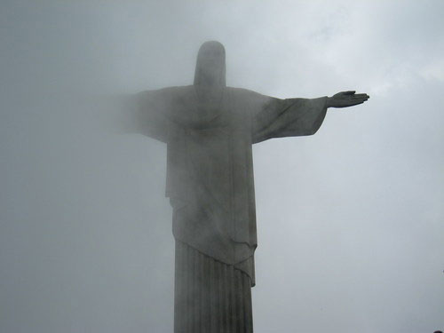 Статуя Иисуса в Рио (12 Фото)
