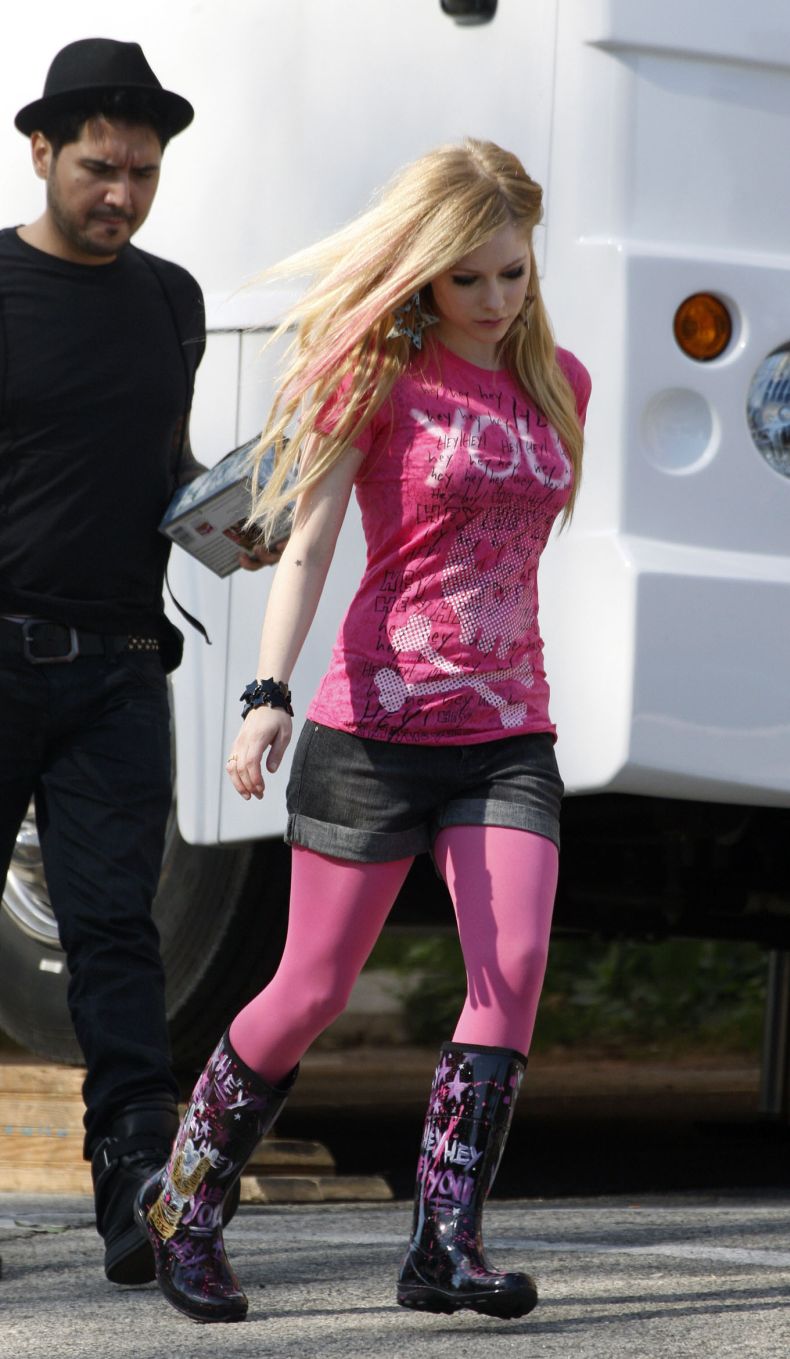 Avril Lavigne (9 Фото)