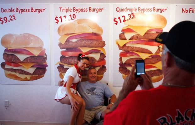 Heart attack grill (18 Фото)