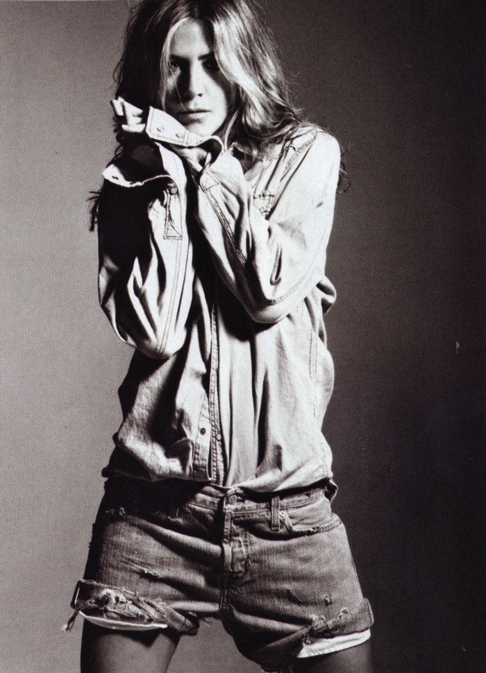 Дженнифер Анистон в Elle (12 Фото)