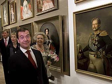 Смешные фотографии президента Медведева (20 фото)
