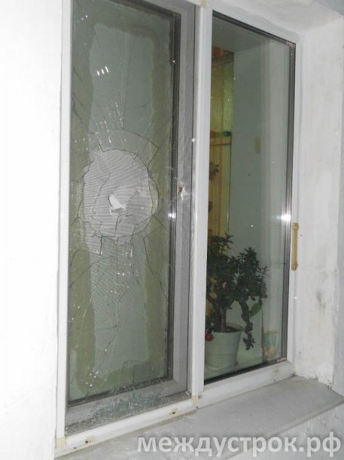 В Нижнем Тагиле под удар коллекторов попали соседи должника (10 фото)