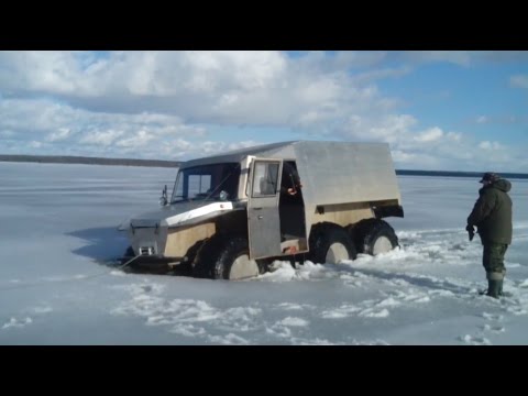 Спасение КИПАЧА (вездеход 6х6 проломил лед на озере)
