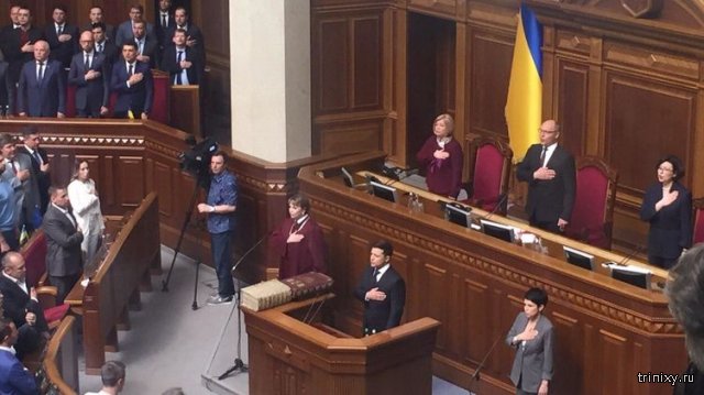 Владимир Зеленский - теперь официальный президент Украины (5 фото + видео)
